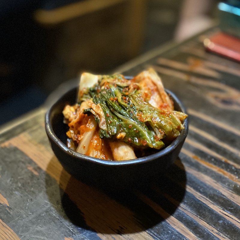 キムチ(炭火焼肉 仁)