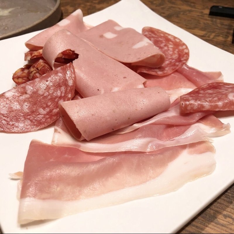 生ハム盛り合わせ(Aliante)