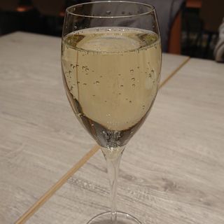 スパークリングワイン(スペイン料理 ミゲル ファニ マリン＆ウォーク ヨコハマ店)