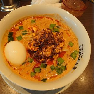 濃厚坦々麺(ヌードルカフェサムライ)