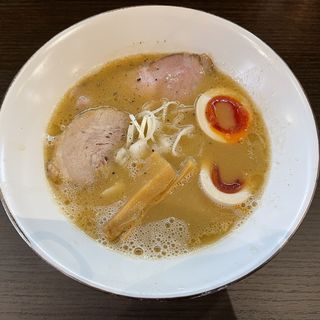 鶏豚骨魚介 noodle(ラーメン　アールピージー)