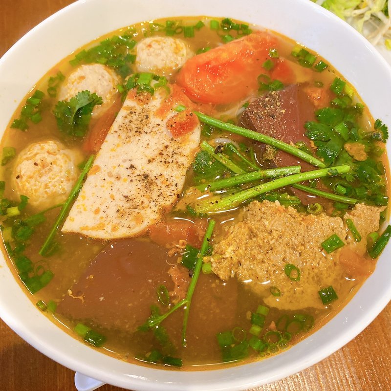 ブン・リェウ・クア(Tien Vlog Quan)