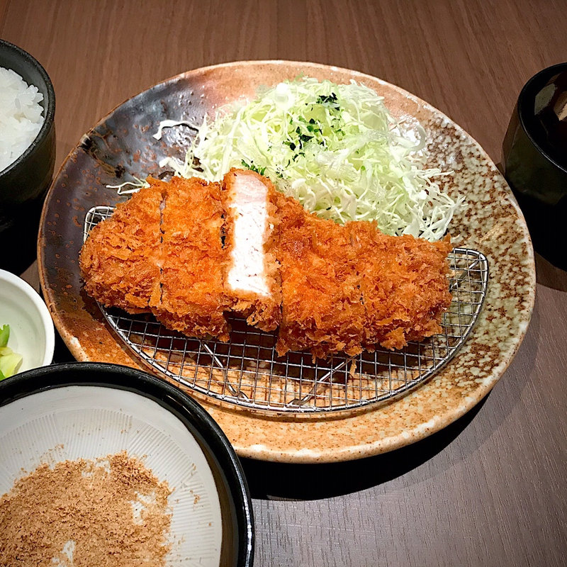 三元豚ロースかつ膳 150グラム(平田牧場 ホテルメトロポリタン山形店 )