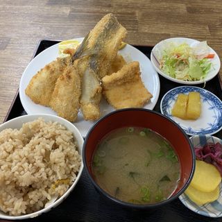 フライ定食(漁火亭)