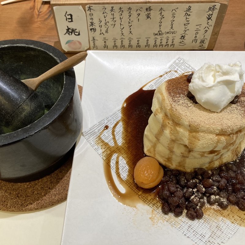 蜂蜜とバター 追加トッピング自家製ラムレーズン(紅鶴)