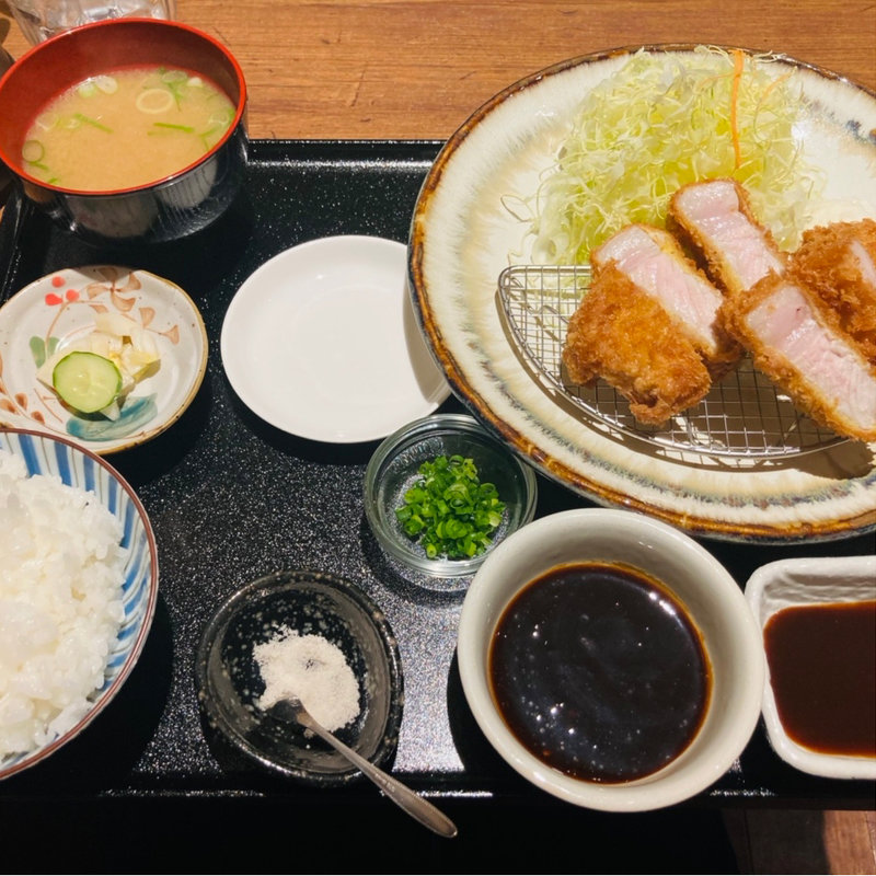 ロースカツ(とんかつKATSU 華)