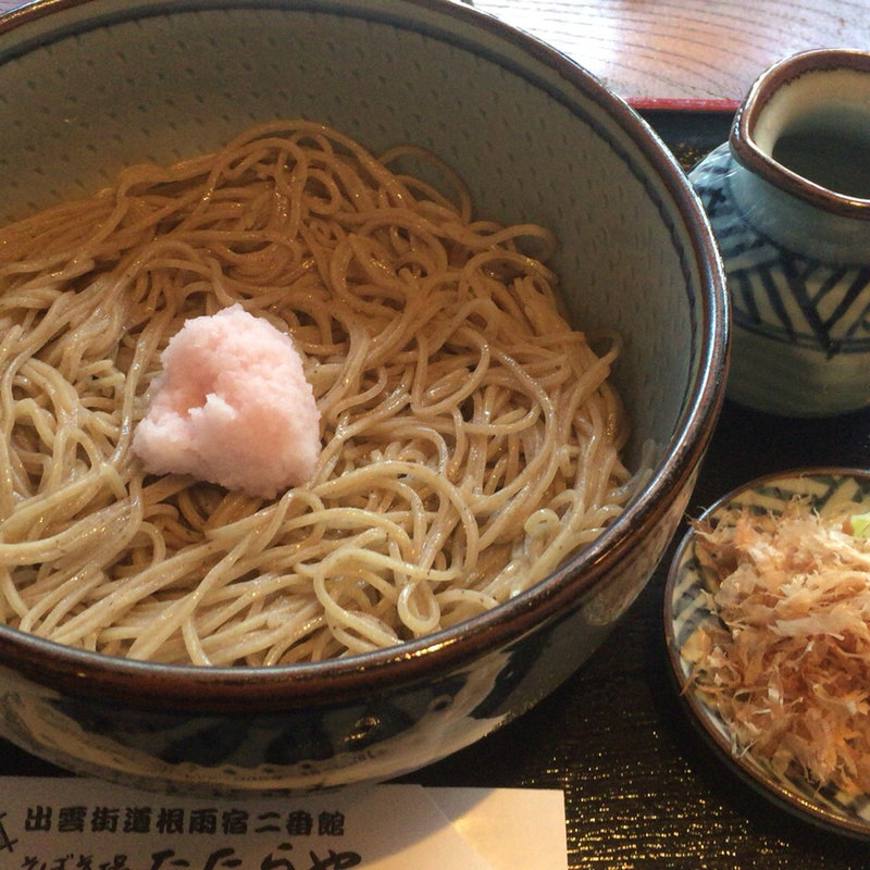 冷やしおろし蕎麦(出雲街道根雨宿二番館 そば道場たたらや （いずもかいどうねうしゅくにばんかん そばどうじょう たたらや）)