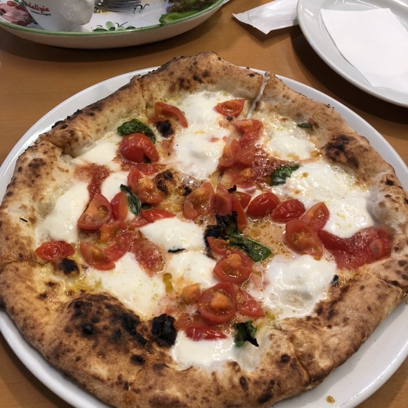 マルゲリータ　コン　プロシュット　エ　ルーコラ(マガジーノ （Magazzino）)