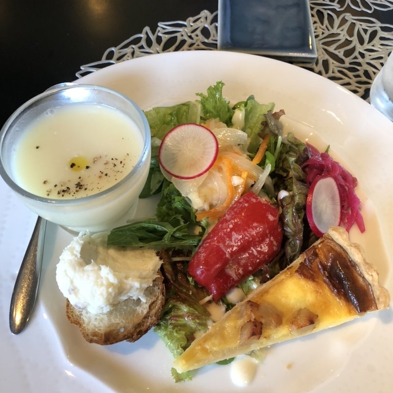 (キチキチ （kichi kichi）)