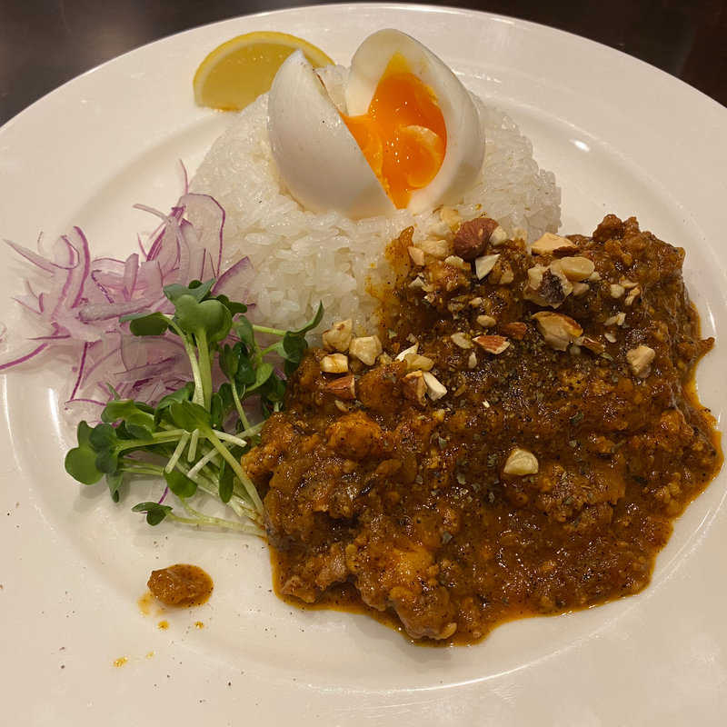 阿蘇自然豚と軟骨のキーマカレー(炭焼き×肉×ワイン KOBAYASHI )