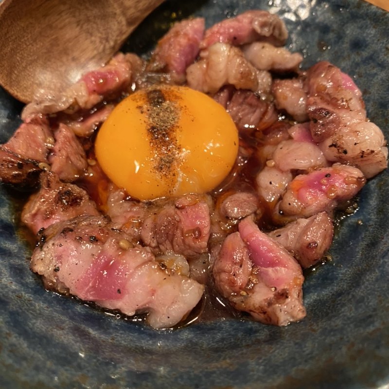 とろラムユッケ(ふくらむ)