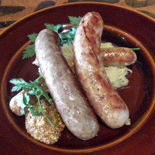 ソーセージ&ジャーマンポテト(常陸野ブルーイング・ラボ 神田万世橋店)