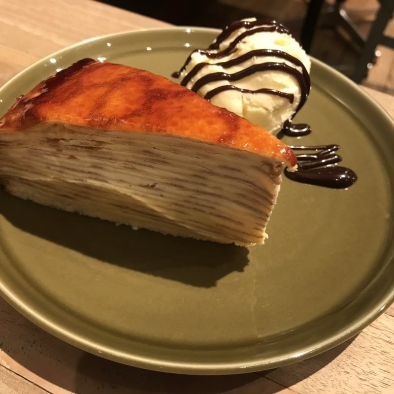みるくれーぷ ミルクレープ専門店のカサネオ】伝統のミルクレープが更なる進化