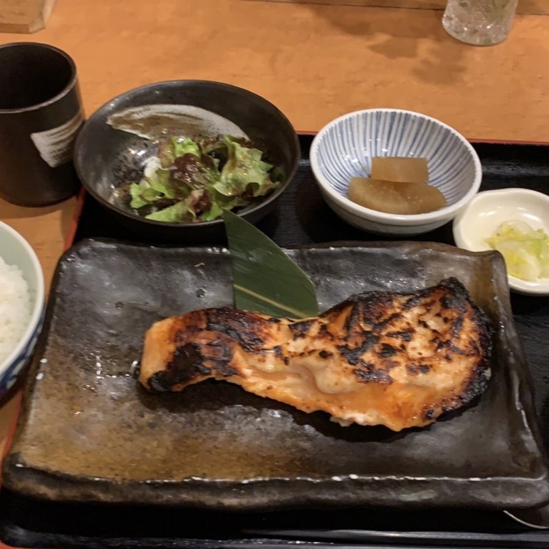 サーモンの粕漬け　限定8食(みのり （軍鶏 酒肴 みのり）)