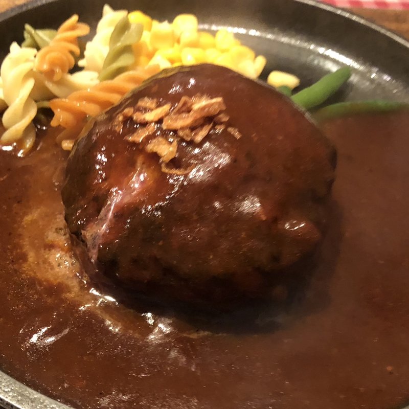 鉄板焼きハンバーグ200g(KURAUZO ハンバーグ&ステーキ食堂)