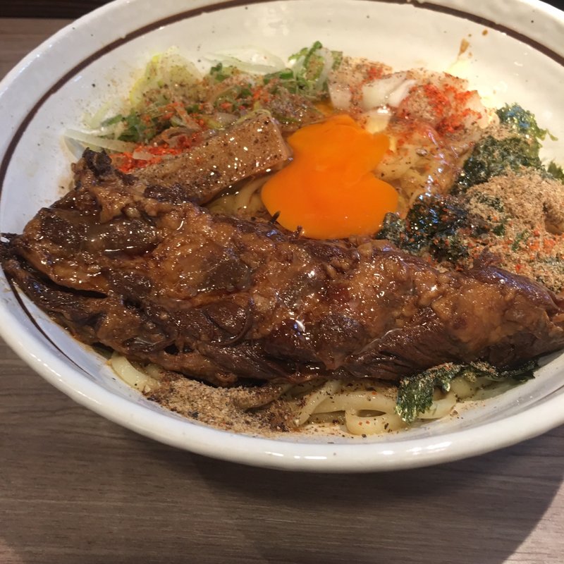 トロトロ軟骨チャーシューの汁なしらーめん(らーめん専門店 拉ノ刻)