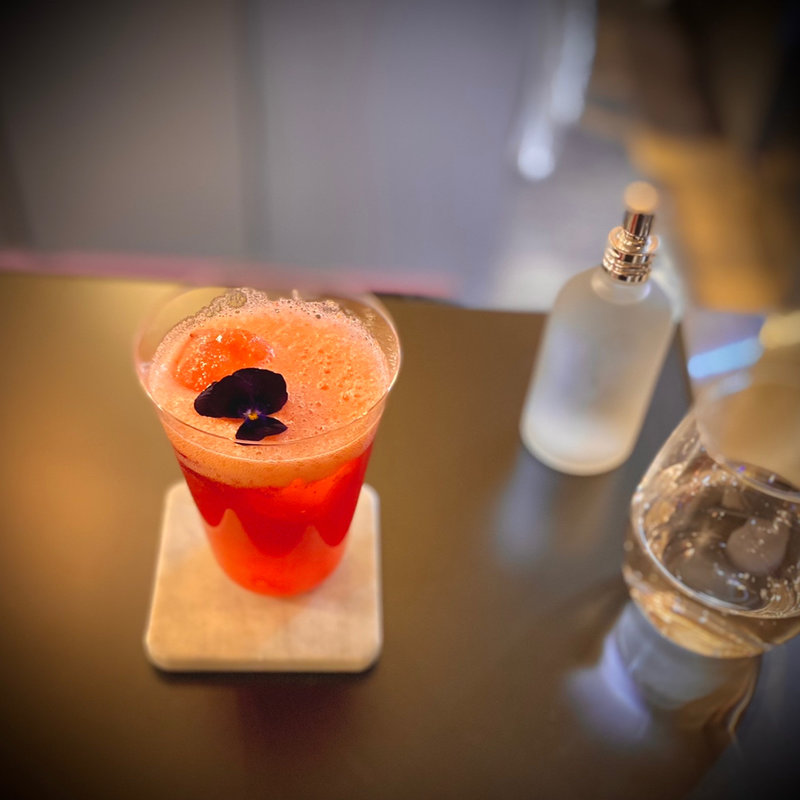 カカオと苺のスプモーニ(サロン・ドゥ・ショコラ東京2021)