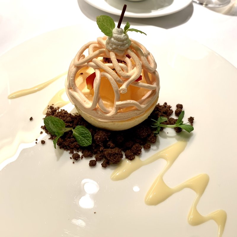 宮本果樹園 肥の豊セミフレッド ミルクのソース(代官山ASO チェレステ 日本橋店)