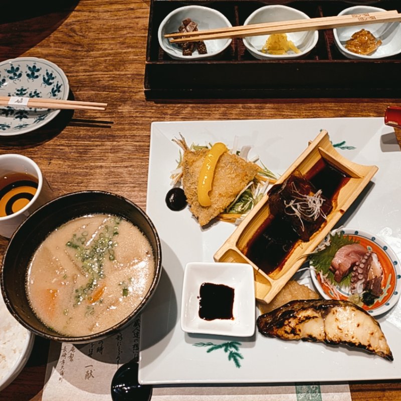 漬け魚膳(蔵人厨ねのひ 伏見本店)