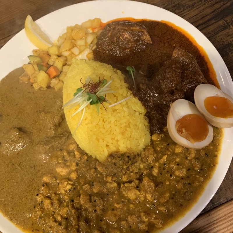 3種盛り(スパイス食堂 ニッキ)