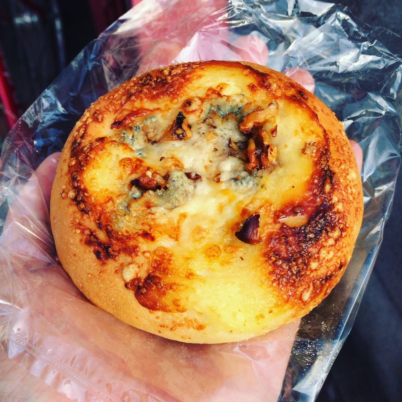 4種チーズのフォカッチャ(ラパンラパン)