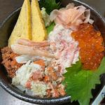 蟹いくら丼(松喜すし （まつきすし）)