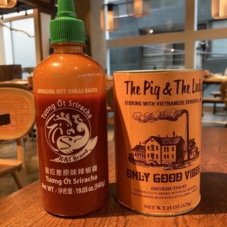 Sriracha Hot Chilli Sauce (the pig and the lady)