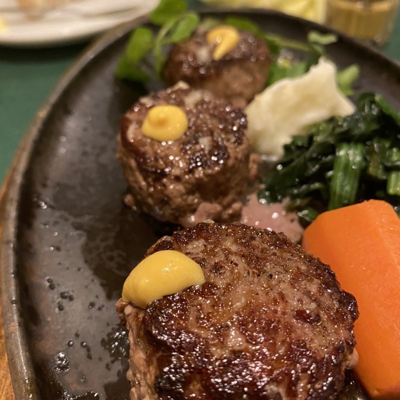 (ロシヤ料理 ラルース)