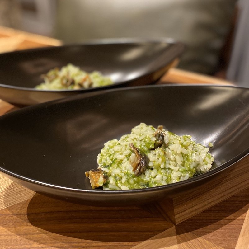 サザエと青のりのオイルリゾット(アルコバ)