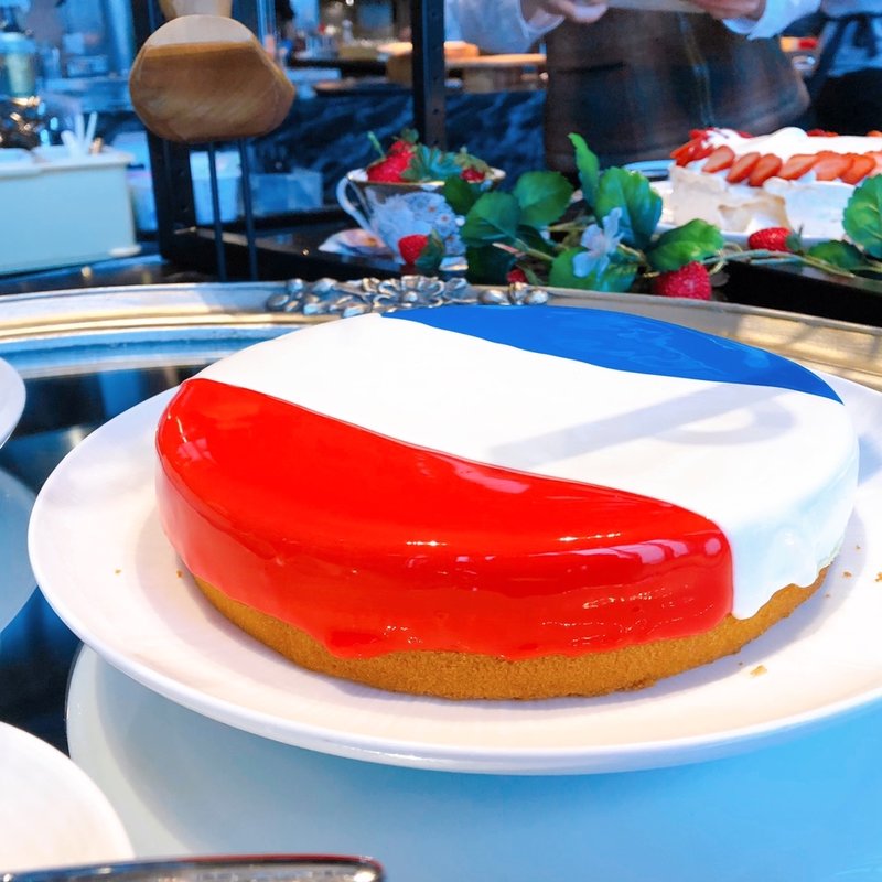 Travel 4 Strawberries」」～世界を旅するストロベリースイーツビュッフェ～(コンラッド大阪)