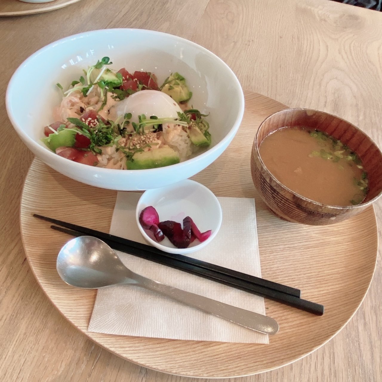 アボカドとマグロの明太子どんぶり 和カフェ Yusoshi Chano Ma 立川 ユソーシ チャノマ の口コミ一覧 おいしい一皿が集まるグルメコミュニティサービス Sarah