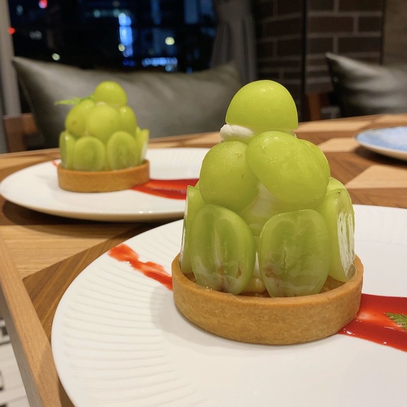 シャインマスカットのタルト(アルコバ)