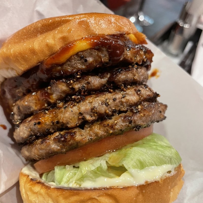 チーズバーガー＋パティ×3＋パイナップル(ブラザーズ 人形町本店 （BROZERS'）)