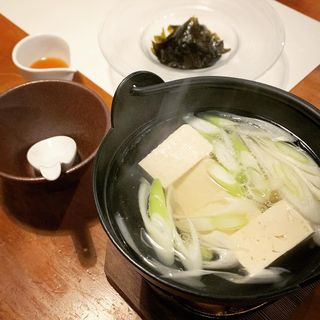 湯豆腐 わかめのしゃぶしゃぶ(酒肴 新屋敷)