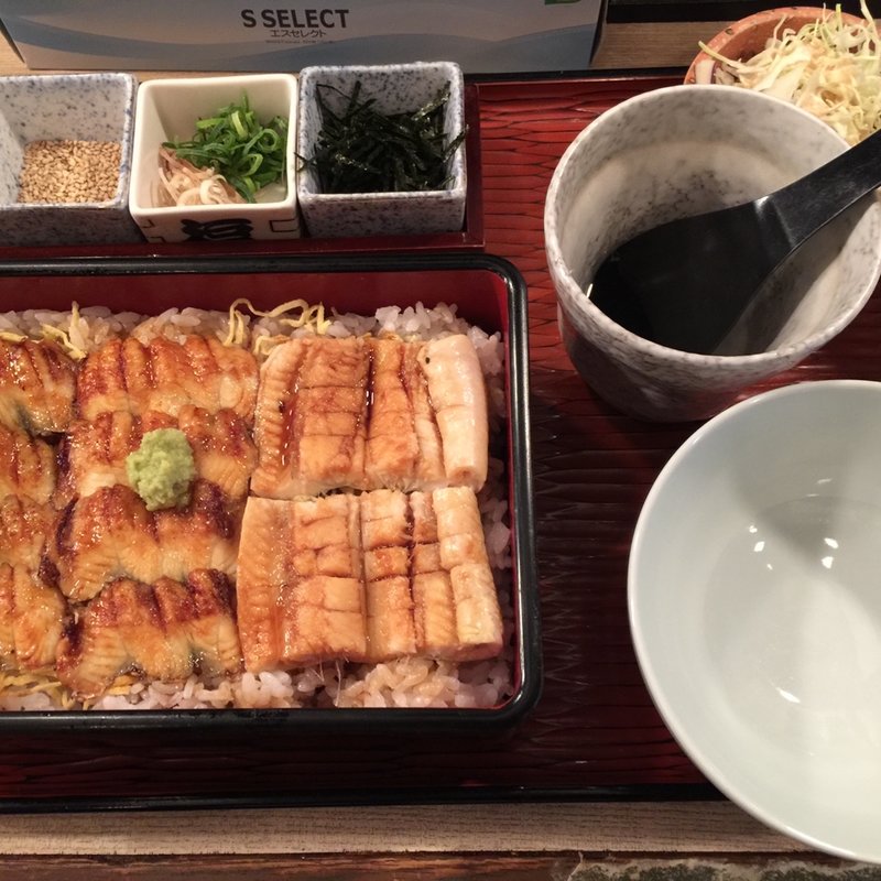 人気NO３ 相盛重（煮穴子と焼穴子）(大阪北浜あなごや)