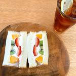 フルーツミックスサンド(パン屋むつか堂カフェ アミュプラザ博多店)