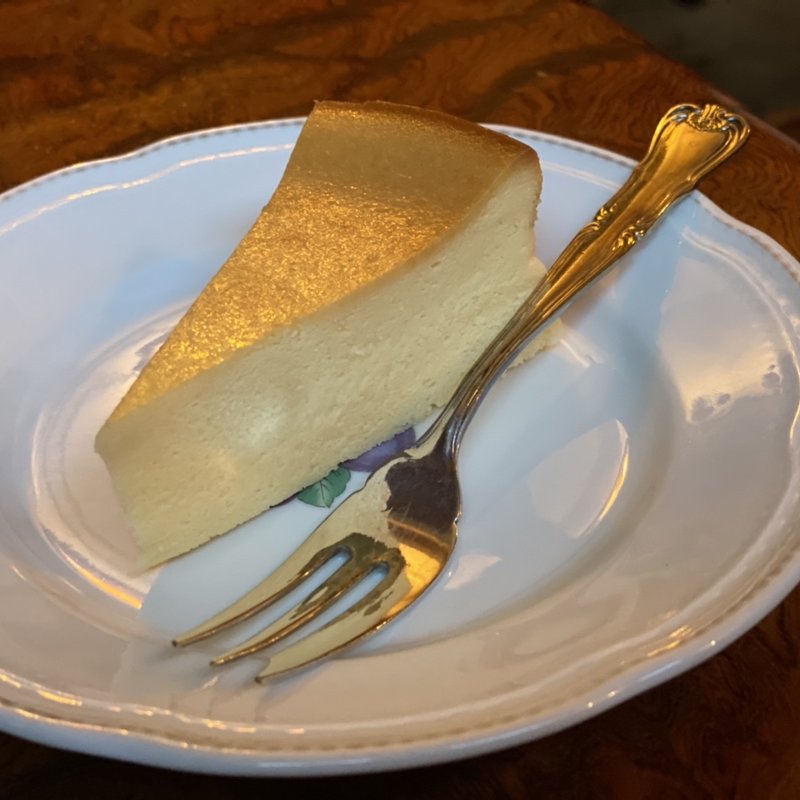 チーズケーキ(カフェ・アンセーニュダングル )