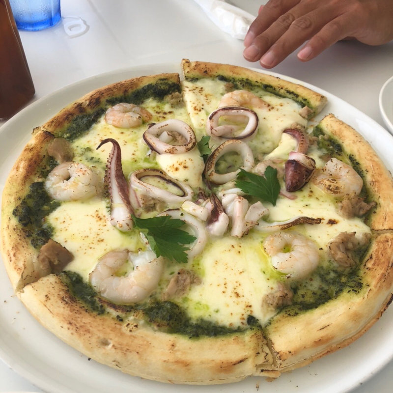 イカとエビのジェノベーゼピザ(ガッビアーノ （GABBIANO）)