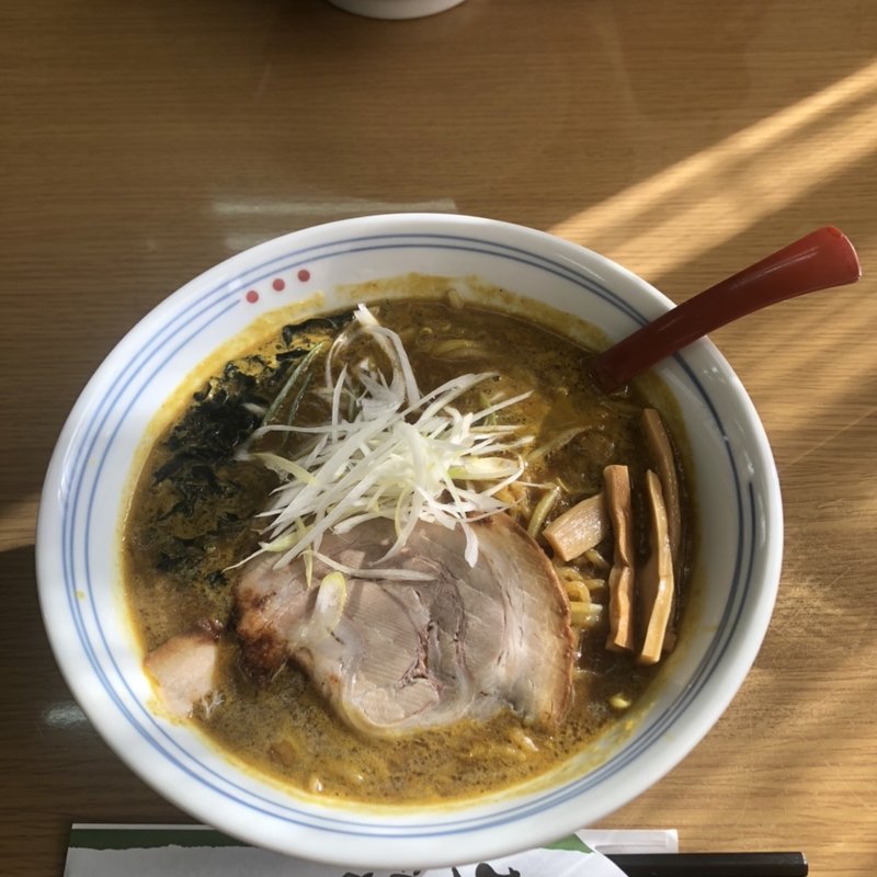 カレーらーめん(カレーらーめん じぇんとる麺 弥生店 )