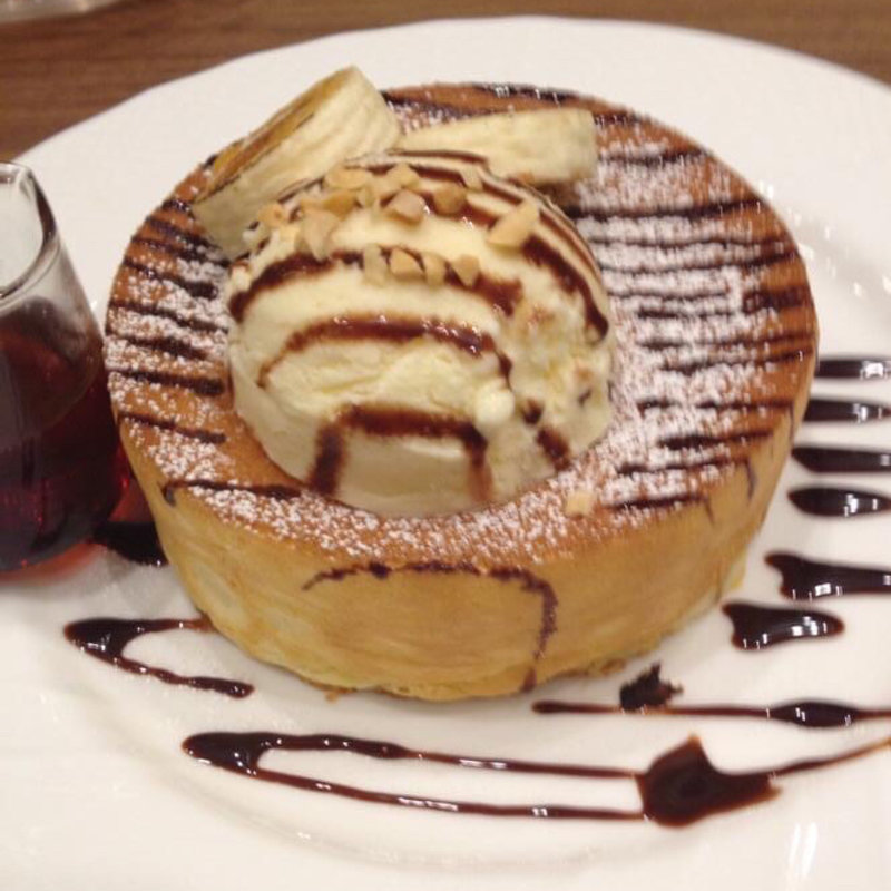 チョコバナナのスフレパンケーキ(Salon Oeuf et Moi そごう横浜店)