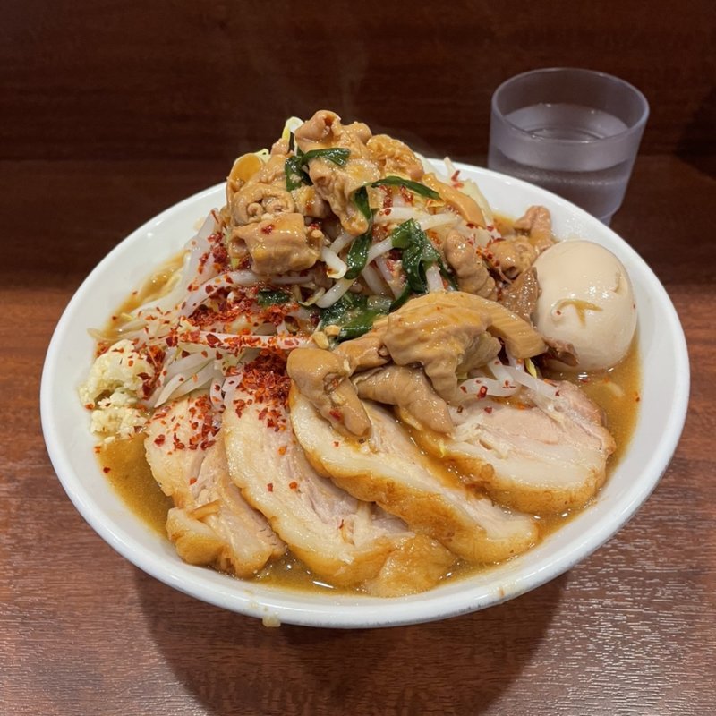 限定C もつ煮ラーメン＋肉2枚(麺屋　づかちゃん)