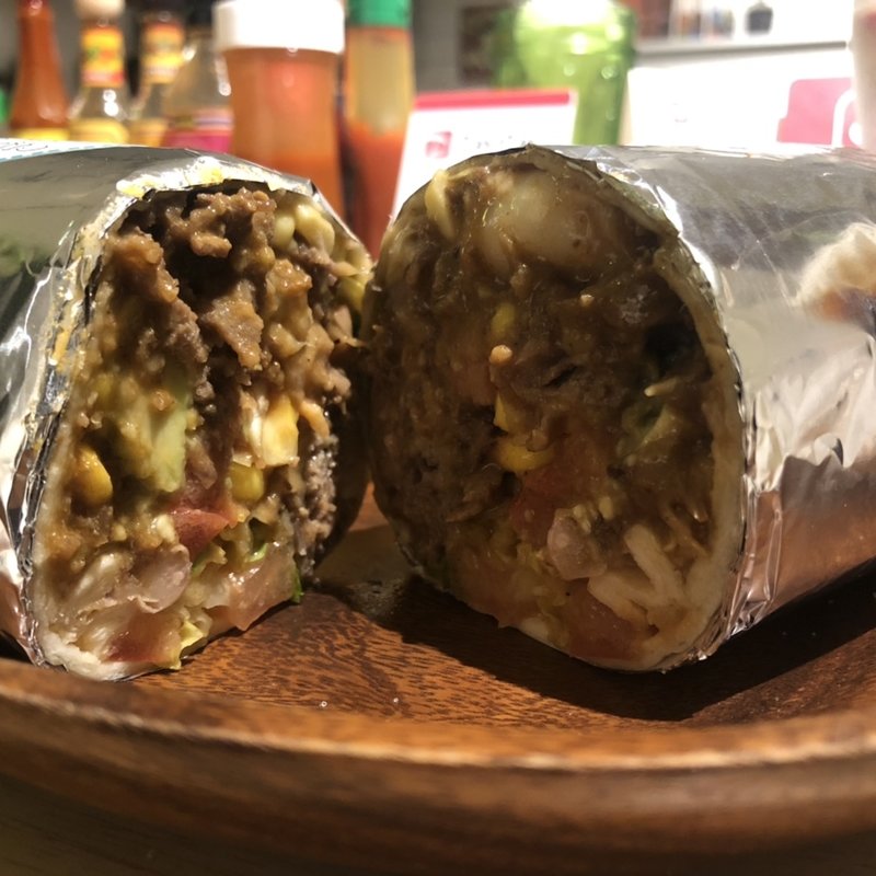 アボカドシュリンプチキンサワークリーム(Crazy Burrito kobe)