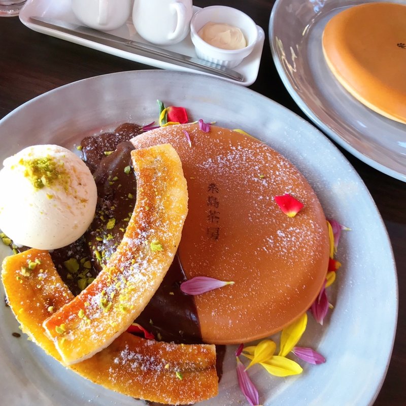 キャラメルバナナとグアナラチョコレートのパンケーキ(糸島茶房)