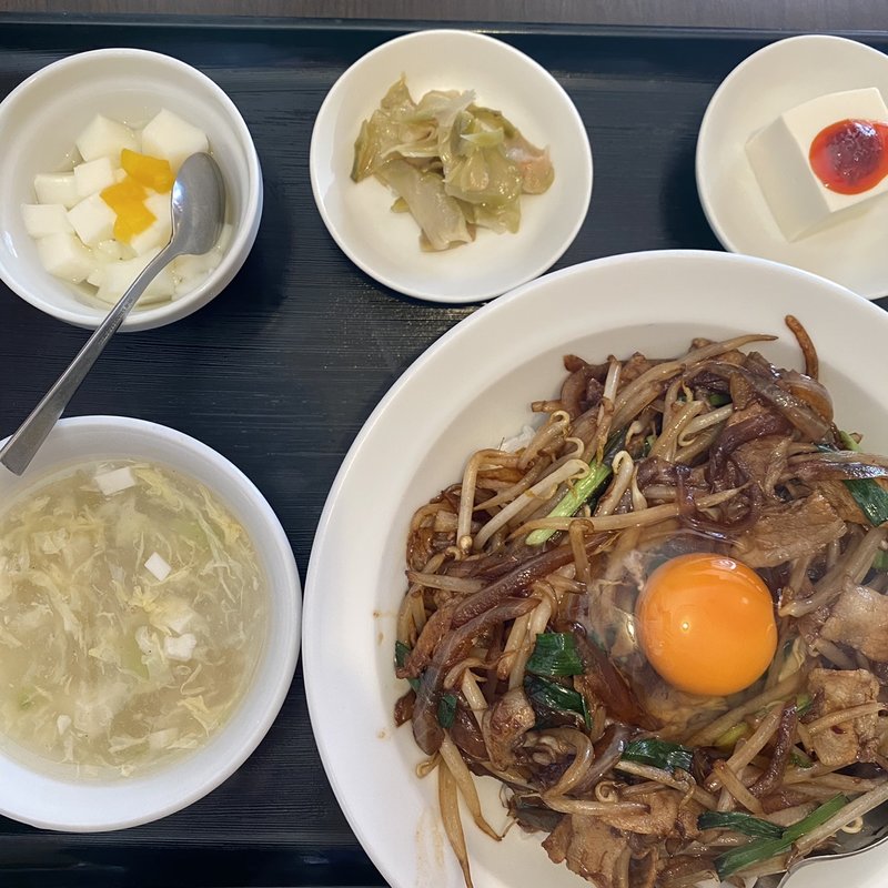 スタミナ丼(天香餃子)