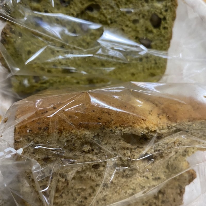 抹茶シフォン　紅茶シフォン(こんがりや)