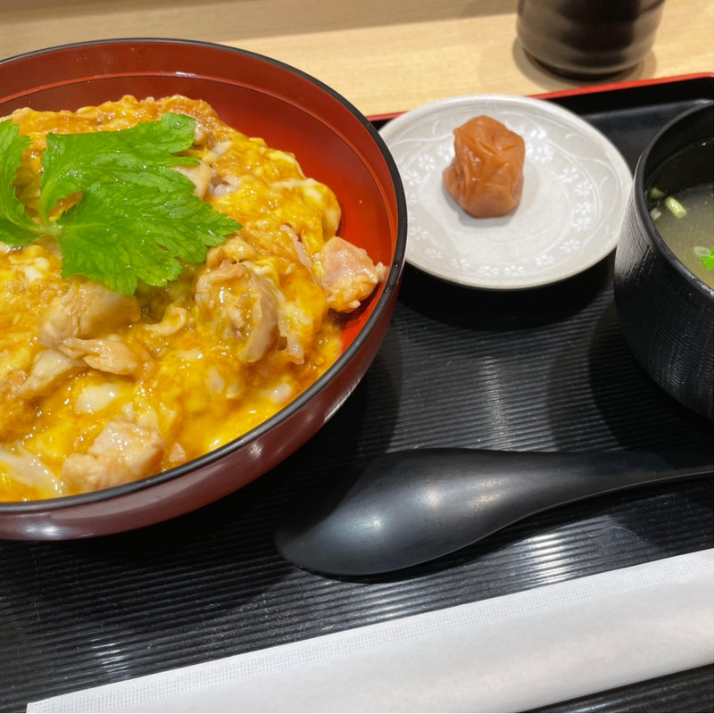 親子丼　香草美水鷄(鷄三和　岩田屋天神本店)