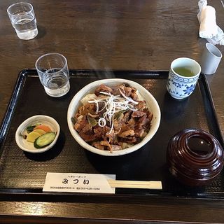 豚煮込み丼(平日ランチ 火曜日金曜日限定)(ヘルシーポークみつい )