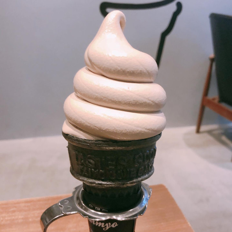 マロンソフトクリーム(大名ソフトクリーム 自由が丘店)