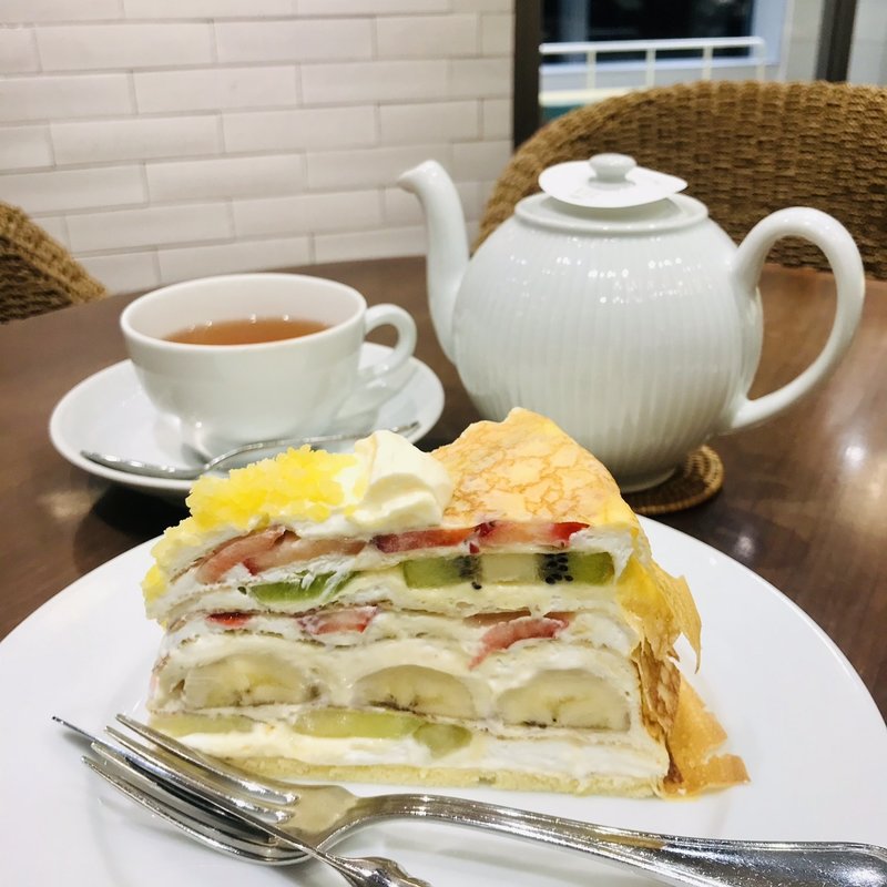 ミルクレープ(Harbs 渋谷ヒカリエ シンクス店)