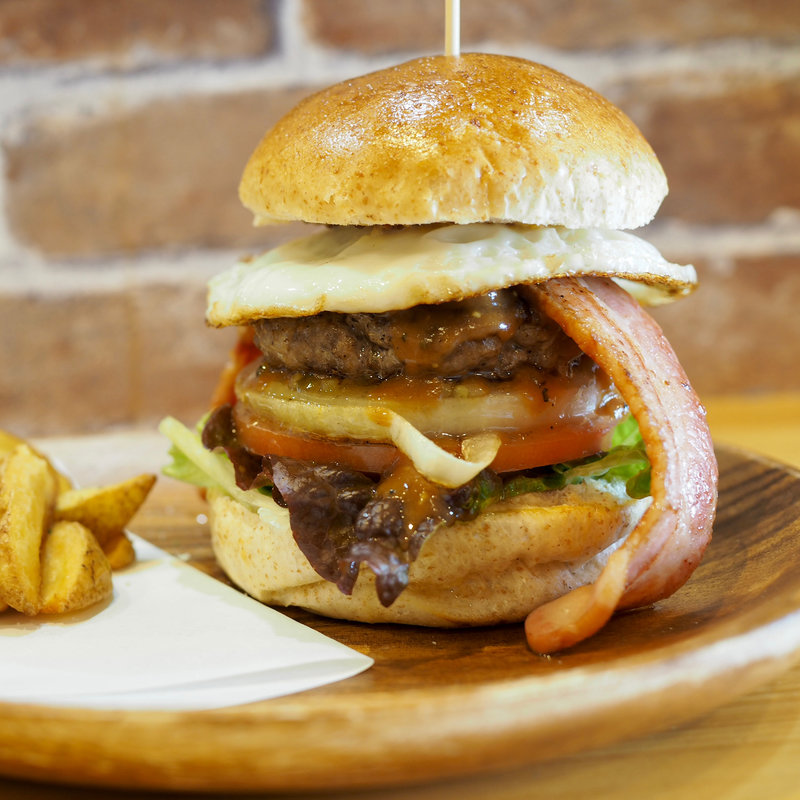 ツールドベーコンエッグバーガー(CADENCE)